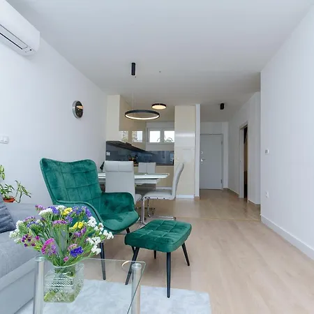 Modern Living Airy 스플리트