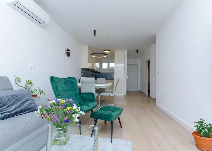 Modern Living Airy 斯普利特